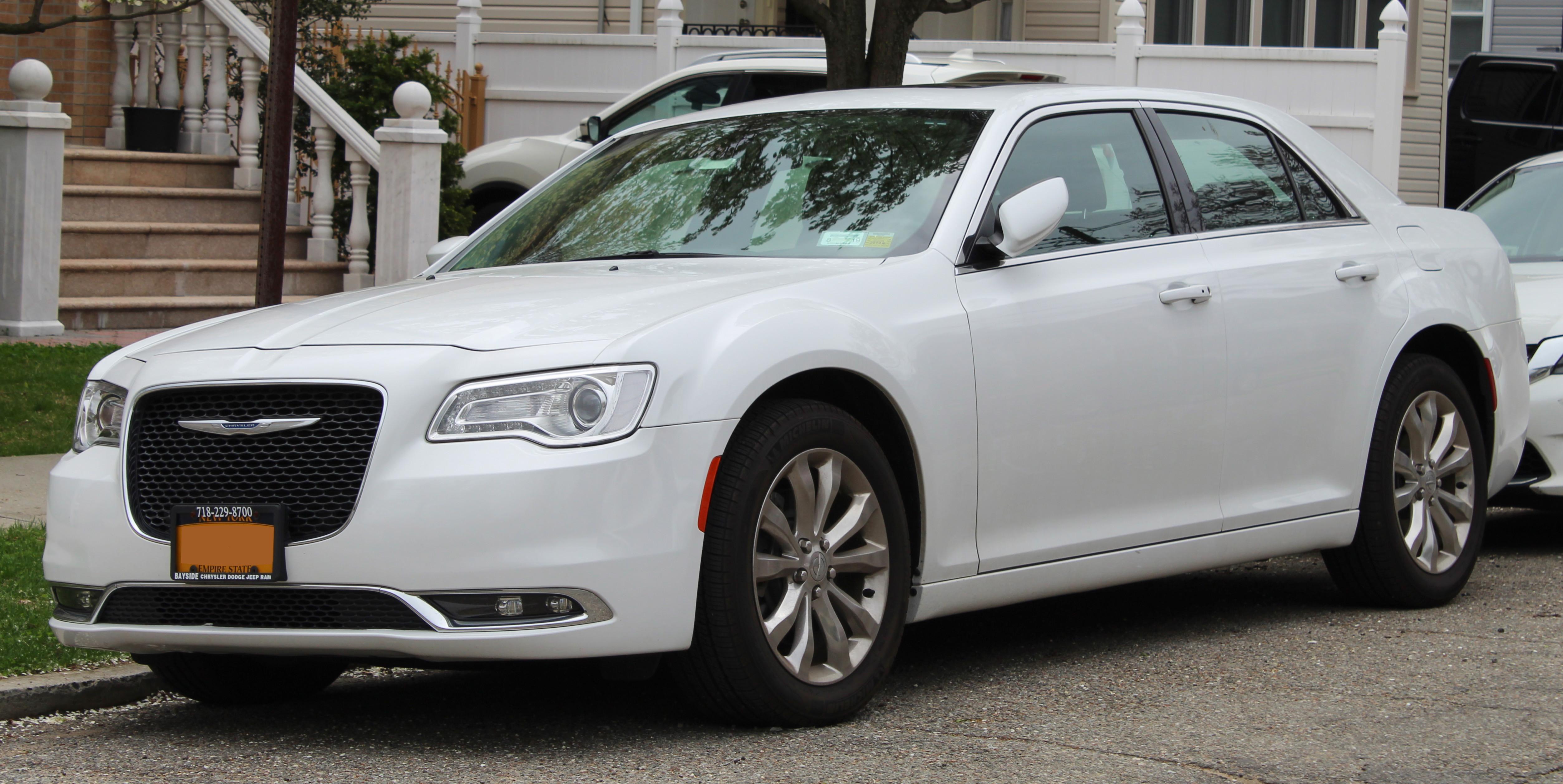 Unveiling the Exquisite Design Details of Chrysler's Gold Car